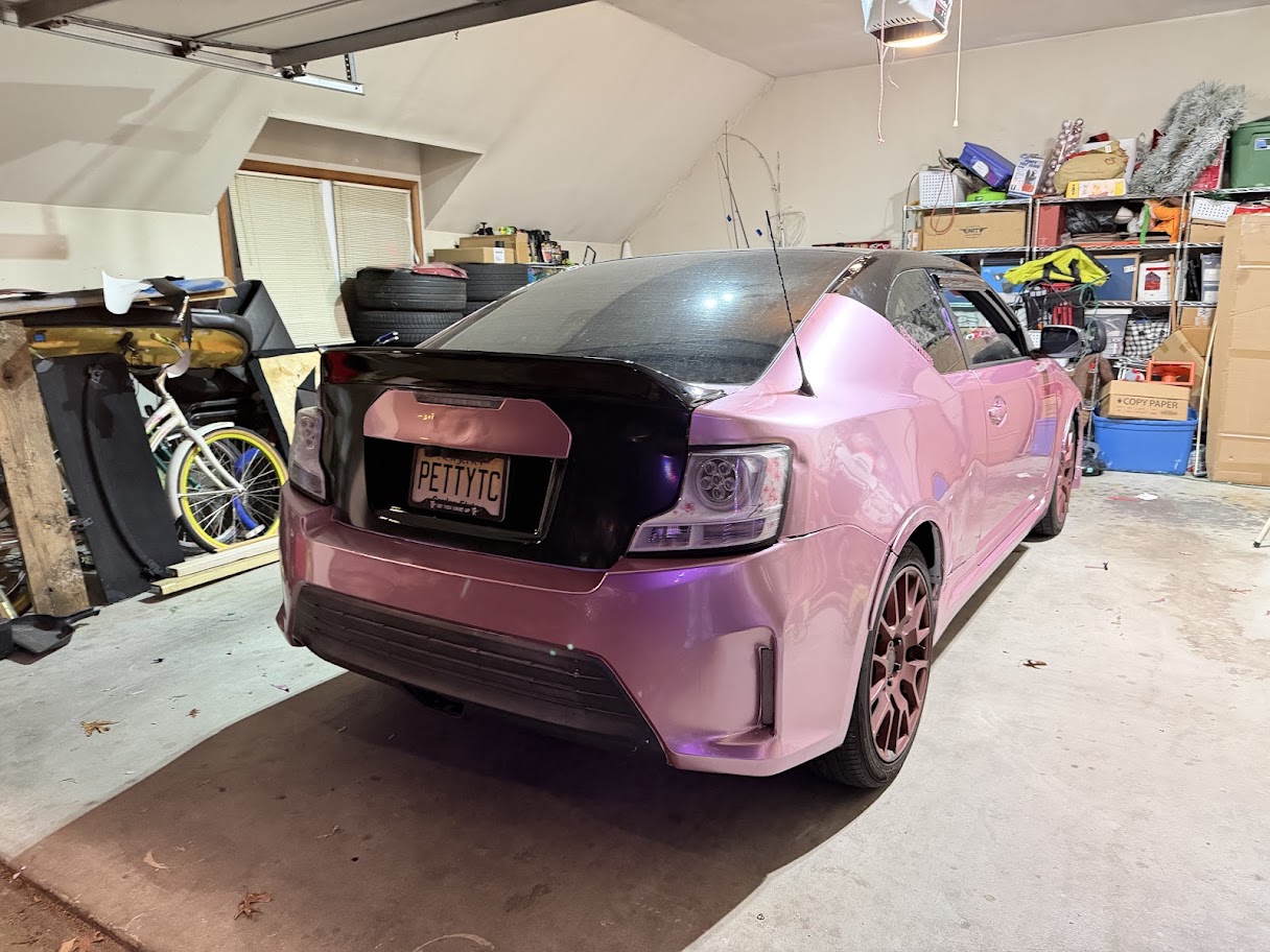 PETTY TC rear hatch detail